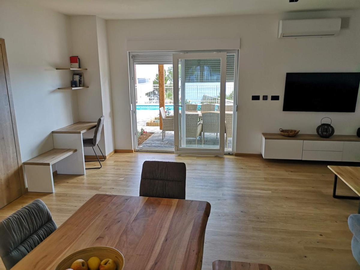 Villa Sara With Sea View And Private Heated Pool Omis Exterior photo