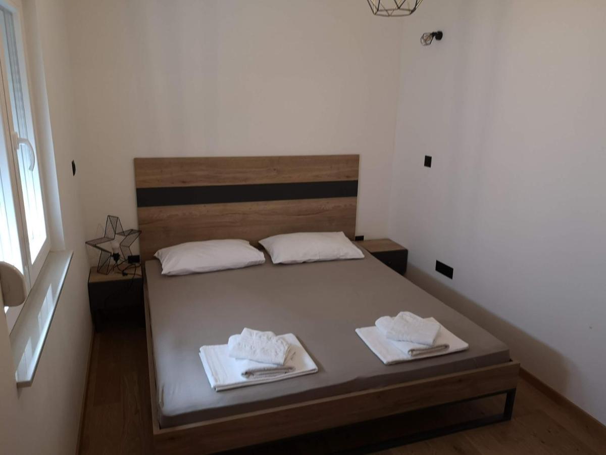 Villa Sara With Sea View And Private Heated Pool Omis Exterior photo