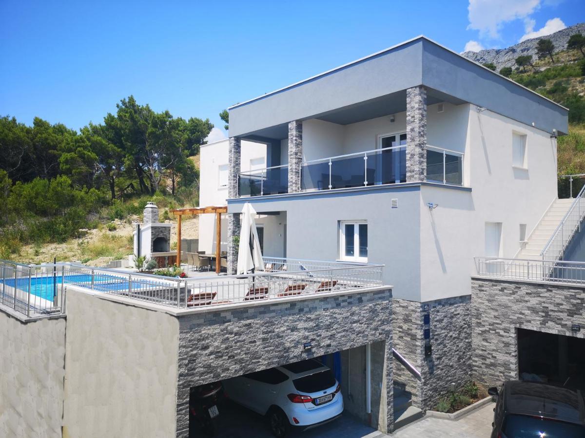 Villa Sara With Sea View And Private Heated Pool Omis Exterior photo